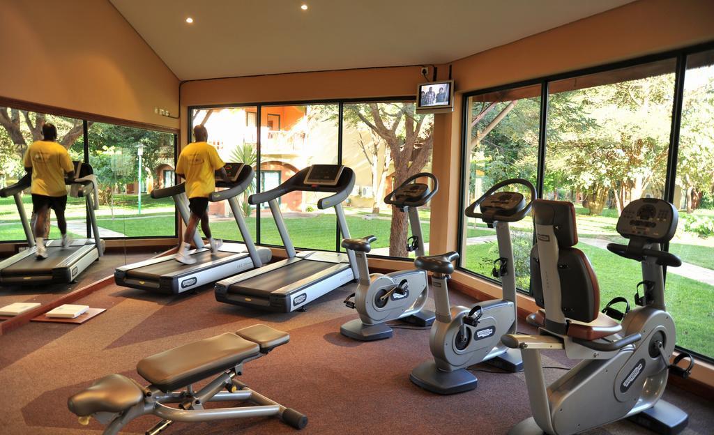 M'Kango Golfview Hotel Lusaka Bagian luar foto