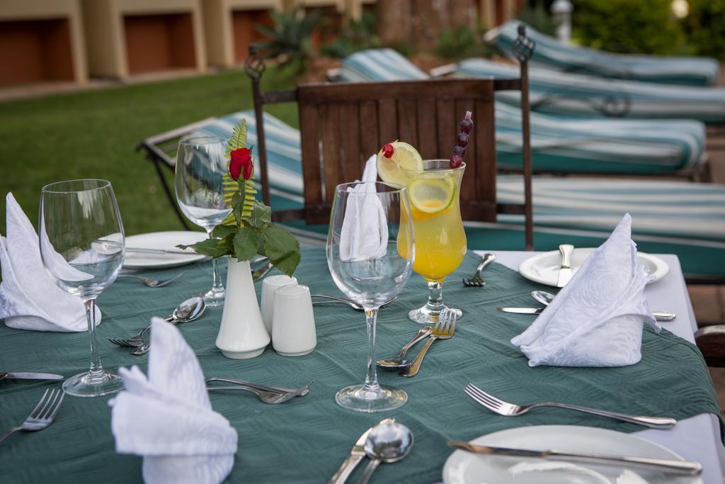 M'Kango Golfview Hotel Lusaka Bagian luar foto