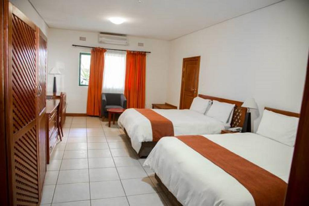 M'Kango Golfview Hotel Lusaka Bagian luar foto