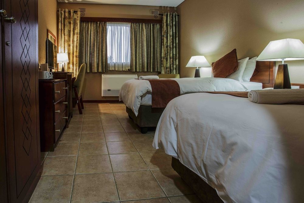 M'Kango Golfview Hotel Lusaka Bagian luar foto