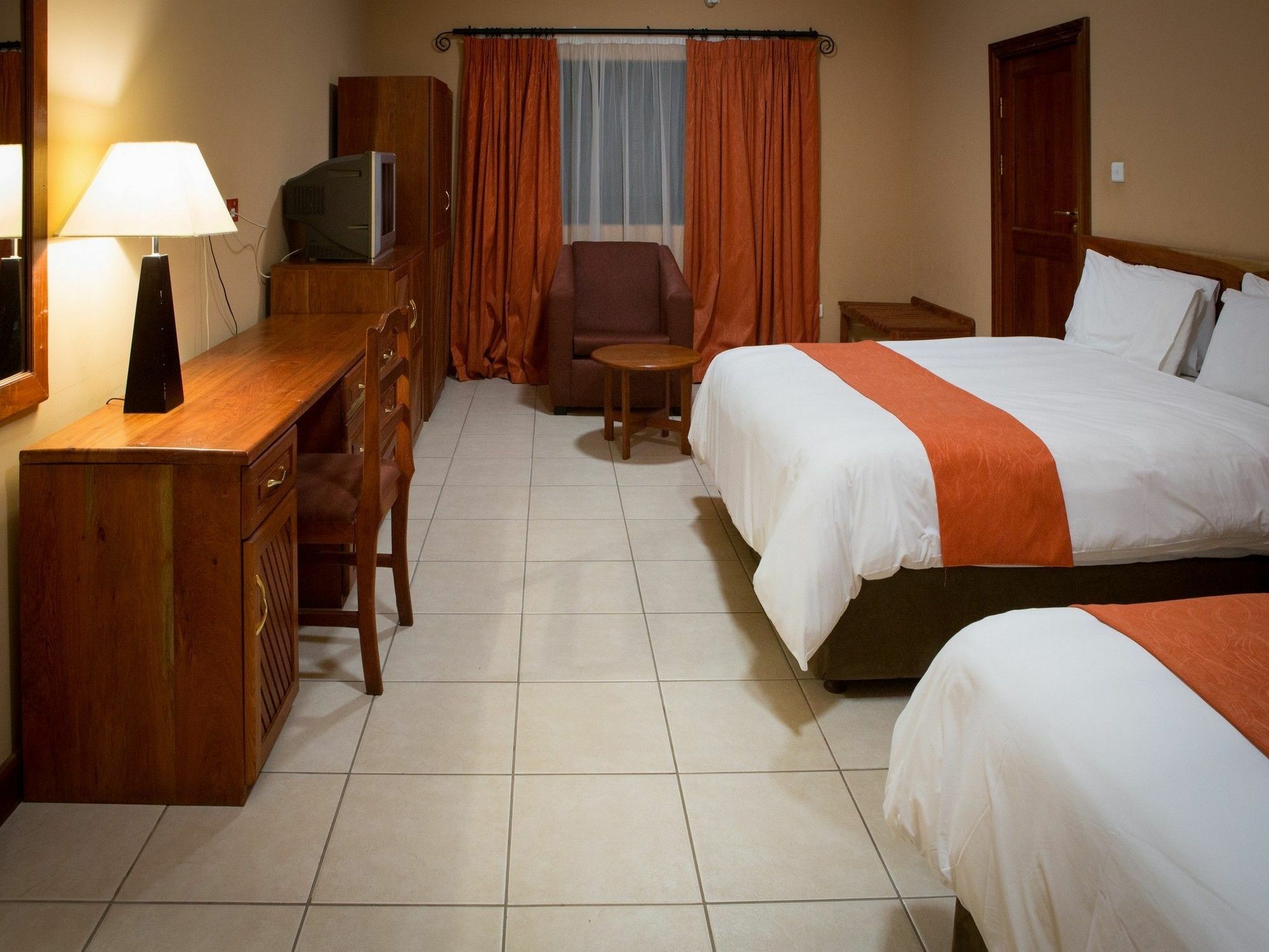 M'Kango Golfview Hotel Lusaka Bagian luar foto