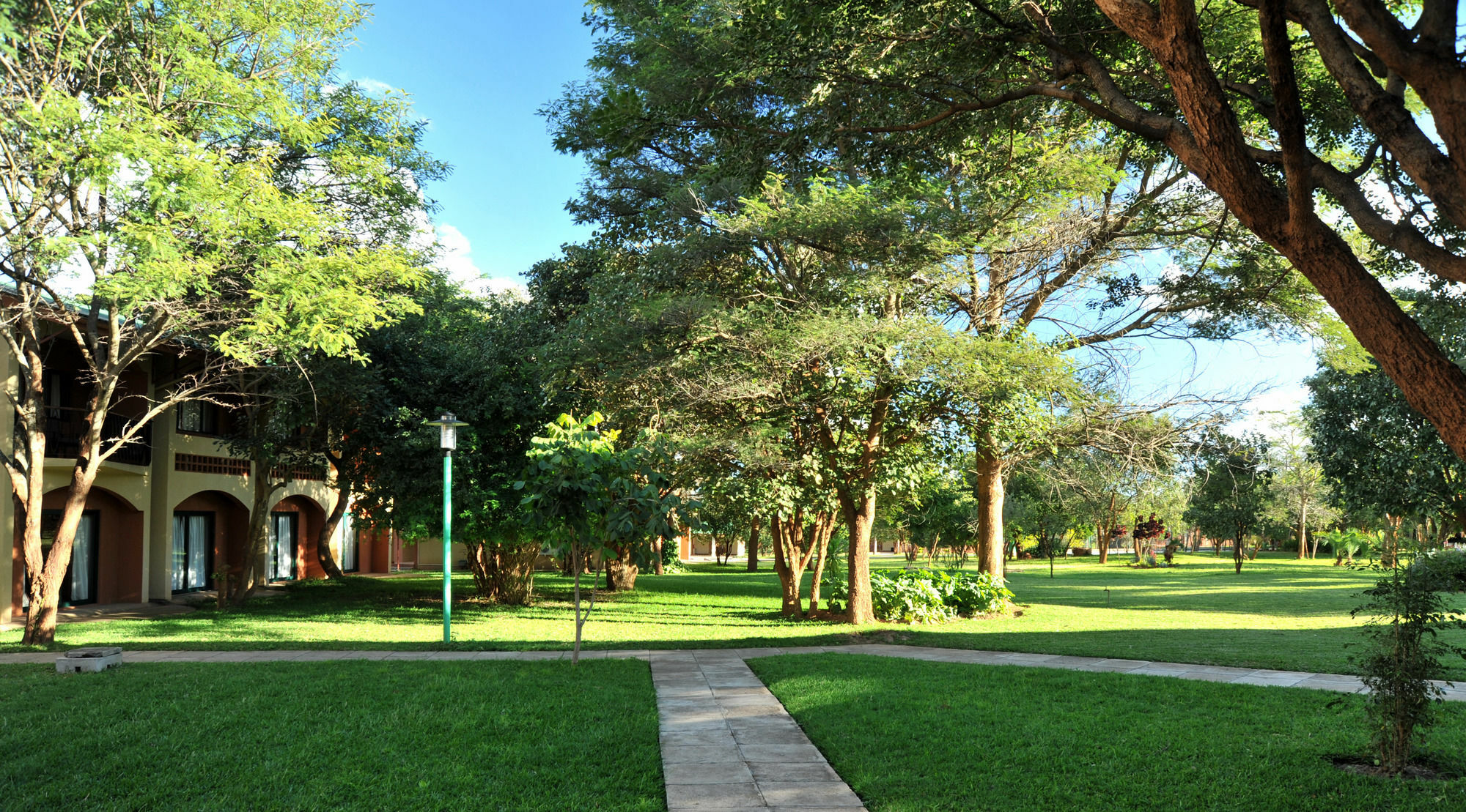 M'Kango Golfview Hotel Lusaka Bagian luar foto